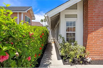 22401 Silver Spur, Lake Forest, CA 92630 - Photo 3