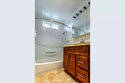 219 S Oak Street, Orange, CA 92866 - Photo 37