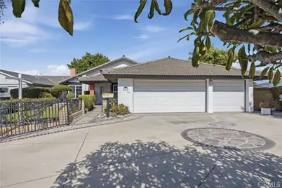 17982 Los Pesos Circle, Fountain Valley, CA 92708 - Photo 43