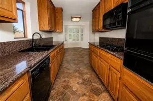 5138 Southridge, Los Angeles, CA 90043 - Photo 5