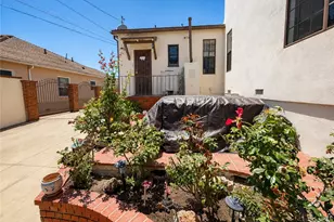 5138 Southridge, Los Angeles, CA 90043 - Photo 33