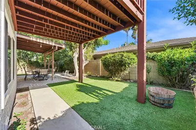 5872 Meadowbrook Drive, Huntington Beach, CA 92649 - Photo 33
