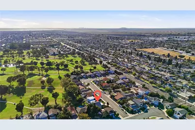 5872 Meadowbrook Drive, Huntington Beach, CA 92649 - Photo 61