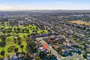 5872 Meadowbrook Dr, Huntington Beach, CA 92649 - Photo 61
