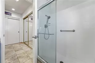 5872 Meadowbrook Dr, Huntington Beach, CA 92649 - Photo 49