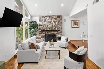 5872 Meadowbrook Drive, Huntington Beach, CA 92649 - Photo 11