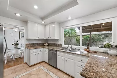 5872 Meadowbrook Drive, Huntington Beach, CA 92649 - Photo 19