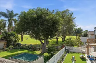5872 Meadowbrook Dr, Huntington Beach, CA 92649 - Photo 45