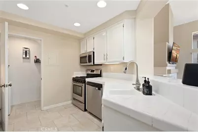 73 Camino Del Oro, Rancho Santa Margarita, CA 92688 - Photo 9