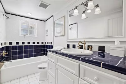 21 Bay Island, Newport Beach, CA 92661 - Photo 43