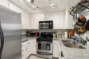 73 Alberti Aisle, Irvine, CA 92614 - Photo 9