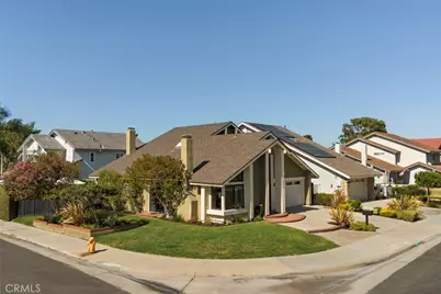 8381 Seaport Dr., Huntington Beach, CA 92646 - Photo 27