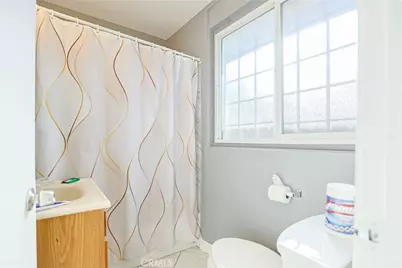 2186 W Huntington, Anaheim, CA 92801 - Photo 15