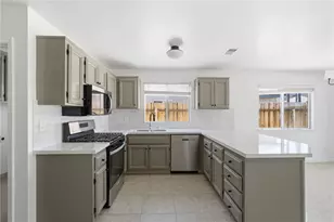 8400 Winlock, Bakersfield, CA 93312 - Photo 11