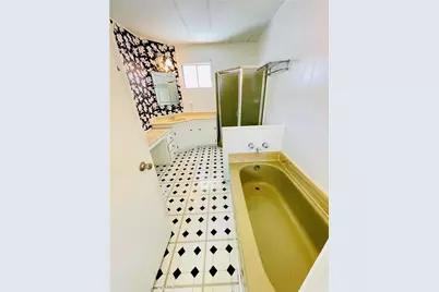 37 Madrid, Tustin, CA 92780 - Photo 13