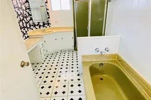 37 Madrid, Tustin, CA 92780 - Photo 13