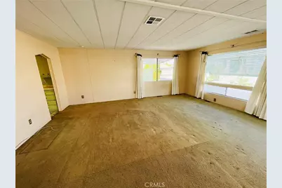 37 Madrid, Tustin, CA 92780 - Photo 5
