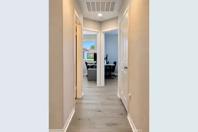 120 S Pacific  Ave #34, Santa Ana, CA 92703 - Photo 11
