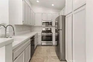 16 Chaumont Cir, Lake Forest, CA 92610 - Photo 11