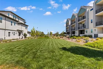 275 Sash, Irvine, CA 92618 - Photo 3