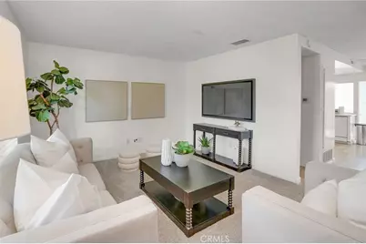 2155 W Banbury Circle, Anaheim, CA 92804 - Photo 9