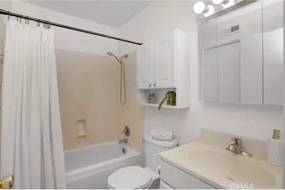 2155 W Banbury Circle, Anaheim, CA 92804 - Photo 25