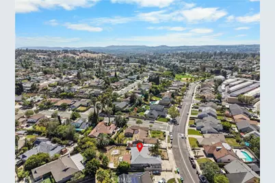 25312 Costeau, Laguna Hills, CA 92653 - Photo 3