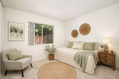 18092 Westlake Cir, Huntington Beach, CA 92648 - Photo 17