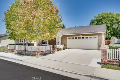 18092 Westlake Cir, Huntington Beach, CA 92648 - Photo 3