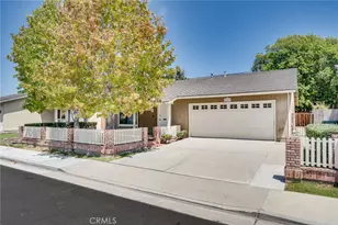 18092 Westlake Cir, Huntington Beach, CA 92648 - Photo 3