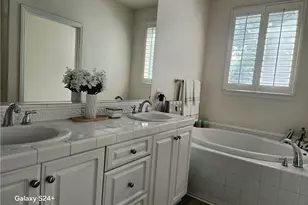 6 Saintsbury, Irvine, CA 92602 - Photo 21