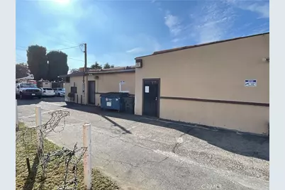 1852 W 17th, Santa Ana, CA 92706 - Photo 3