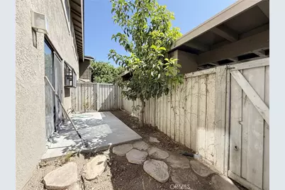 231 Springview, Irvine, CA 92620 - Photo 15