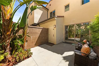 171 Elkhorn, Irvine, CA 92618 - Photo 15
