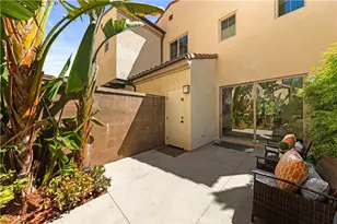 171 Elkhorn, Irvine, CA 92618 - Photo 15