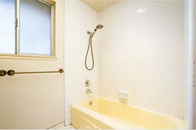 17331 Elsinore, Huntington Beach, CA 92647 - Photo 27