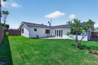 19352 Brookhurst, Huntington Beach, CA 92646 - Photo 23