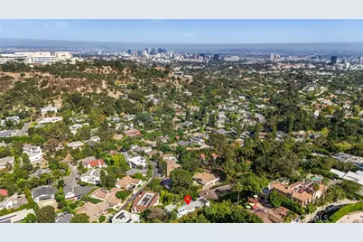 12148 Travis, Los Angeles, CA 90049 - Photo 21