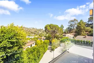 12148 Travis, Los Angeles, CA 90049 - Photo 49