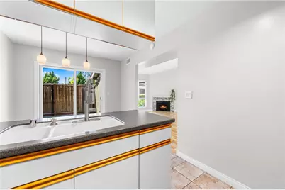 345 University, Costa Mesa, CA 92627 - Photo 19
