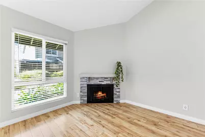 345 University, Costa Mesa, CA 92627 - Photo 13