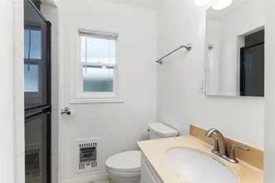 3238 W Ravenswood, Anaheim, CA 92804 - Photo 11