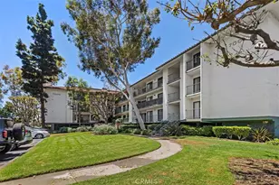 7215 Apricot, Irvine, CA 92618 - Photo 3