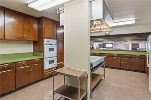 1201 W Valencia Dr, Fullerton, CA 92833 - Photo 33
