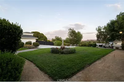 10903 Meads, Orange, CA 92869 - Photo 35