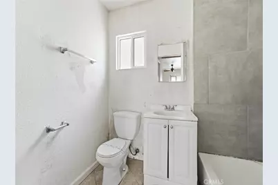 6307 S Harcourt Avenue, Los Angeles, CA 90043 - Photo 31