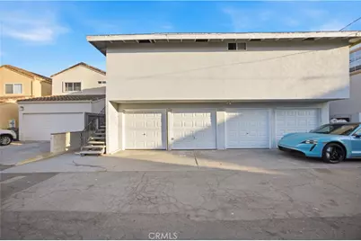 215 Detroit Avenue, Huntington Beach, CA 92648 - Photo 9