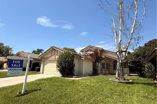 30612 Hollyberry Ln, Temecula, CA 92591 - Photo 5