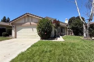 30612 Hollyberry Ln, Temecula, CA 92591 - Photo 1