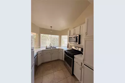 30612 Hollyberry Lane, Temecula, CA 92591 - Photo 7